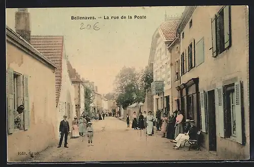 AK Bellenaves, La rue de la Poste