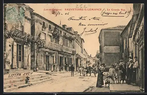 AK Sauveterre-la-Lémance, La Grande Rue, Strassenpartie