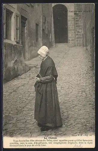 AK Le Chalot, Frau in Tracht der Region Rhône-Alpes