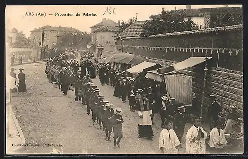 AK Ars, Procession de Pélerins