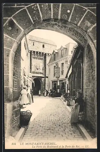 AK Le Mont-Saint-Michel, La Porte du Boulevard et la Porte du Roi