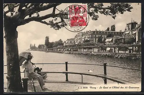 AK Vevey, Le Quai et l`Hotel des Ill Couronnes