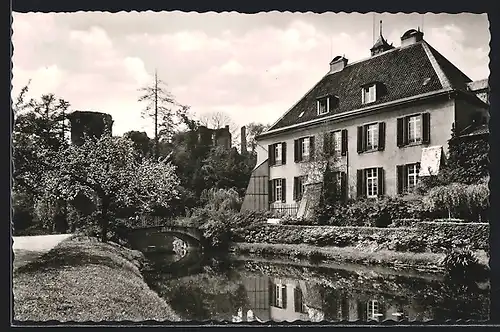 AK Krefeld, Burg Linn mit Wasser