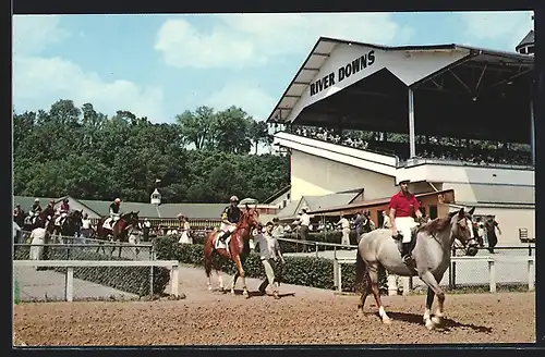 AK Cincinnati, OH, River Downs Horse Racing Course