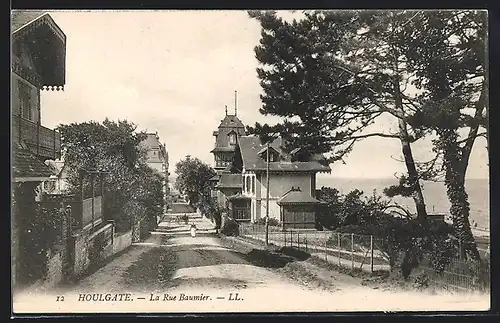 AK Houlgate, La Rue Baumier