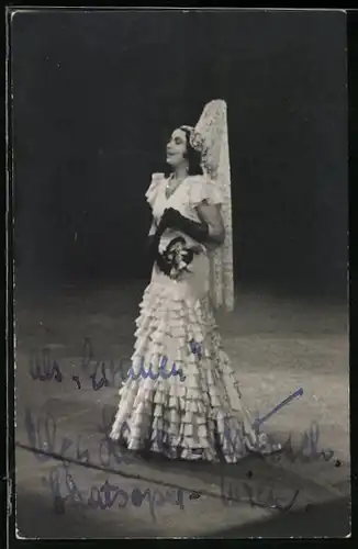 AK Opernsängerin Olga Levko-Antosch im Brautkleid, mit original Autograph