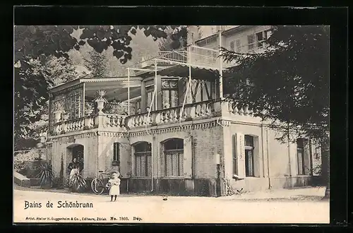 AK Schönbrunn, Badehaus mit kleinem Mädchen, Bains