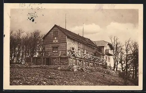 AK Enzianhütte, Blick auf die Berghütte