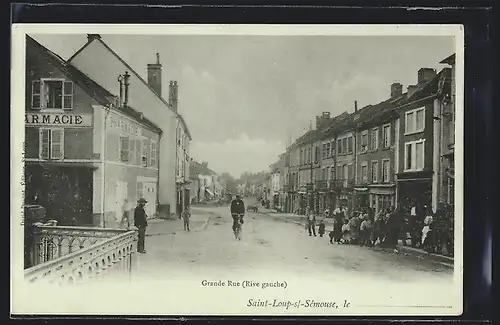 AK Saint-Loup-s-Sémouse, Grand Rue, Rive gauche