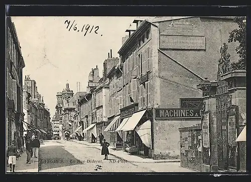 AK Langres, la rue Diederot, Geschäfte