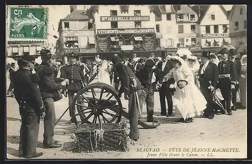 AK Beauvais, Fete de Jeanne Hachette, Jeume Fille tivant le Canon