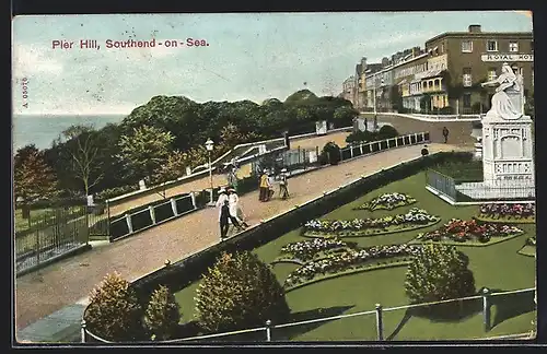 AK Southend-on-Sea, Pier Hill with flower beds