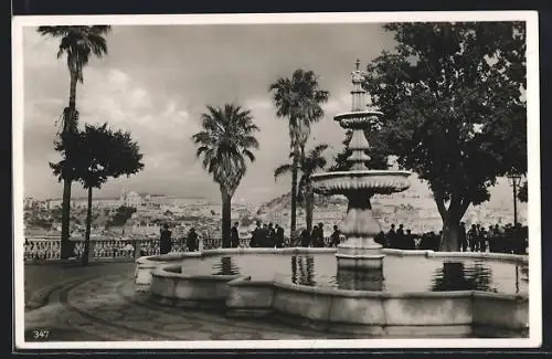 AK Lissabon, Blick vom Brunnen auf die gesamte Stadt hinab