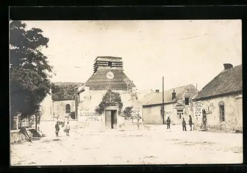 AK Sissonne, Une rue, Strassenpartie