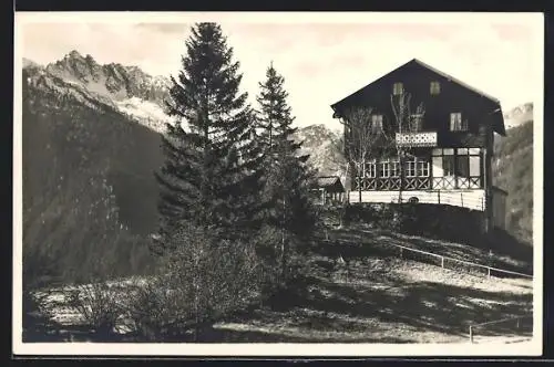 AK Krimml, Blick auf die Pension und Restaurant Falkenstein