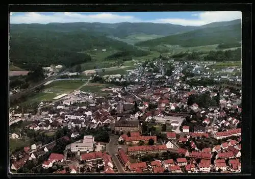 AK Sontra /Bez. Kassel, Ortsansicht mit Fernblick, Fliegeraufnahme