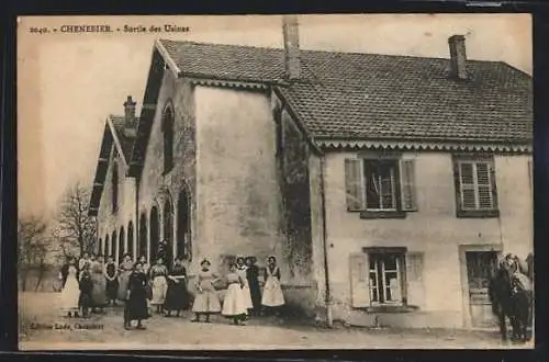 AK Chenebier, Sortie des Usines