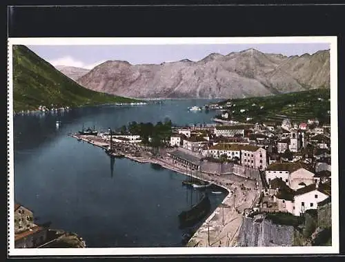 AK Kotor, Teilansicht mit Hafen aus der Vogelschau