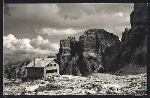 AK Rifugio Pisiadù, Ansicht mit Piz del Sec