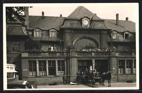 AK Werdohl, Bahnhof mit Fuhrwerk und Arbeitern