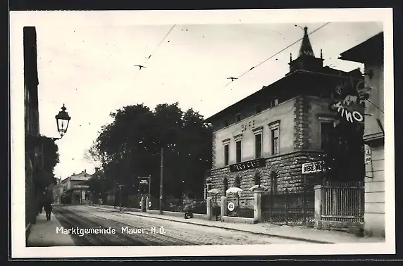 AK Wien, Mauer, Strassenpartie mit Park Cafe und Park Cafe-Kino