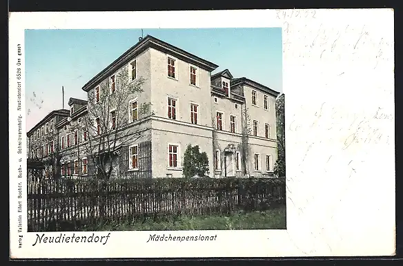 Goldfenster-AK Neudietendorf, Mädchenpensionat mit leuchtenden Fenstern