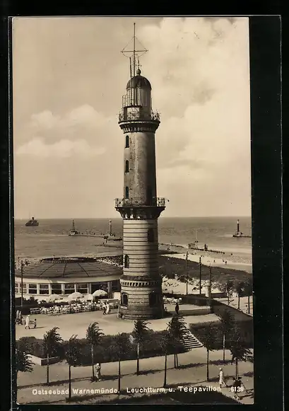 AK Warnemünde, Ostseebad, Leuchtturm und Teepavillon