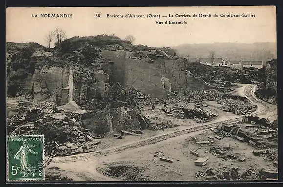 AK Conde-sur-Sarthe, la Carrière de Granit, Vue d`Ensemble