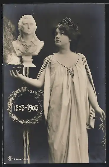 AK Mädchen mit einer Büste Friedrich Schillers 1805-1905