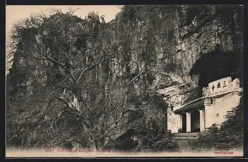 AK Langson, Entrée de la Grotte des rochers de Ky-Lua