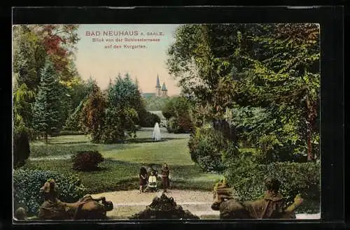 AK Bad Neuhaus a. Saale, Blick von der Schlossterrasse auf den Kurgarten