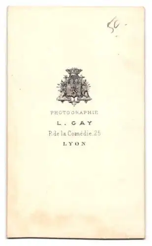 Fotografie L. Gay, Lyon, P. de la Comedie 25, Junger Mann mit vollem Haar und Bart