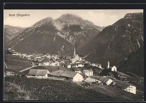 AK Sent (Engadin), Gesamtansicht von einem Berg aus