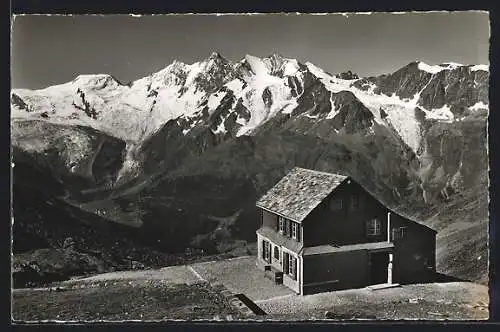 AK Saas-Tal, Weissmies-Berghütte S.A.C. mit Alphubel, Mischabelhörner und Balfrin