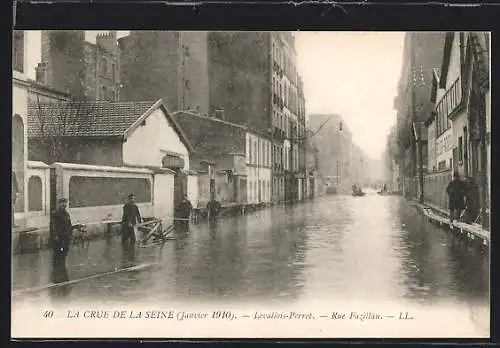 AK Levallois-Perret, Crue de la Seine Janvier 1910, Rue Fazillau