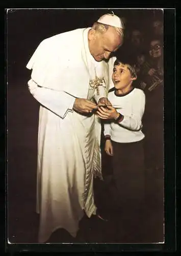 AK Papst Johannes Paul II. mit einem Kind