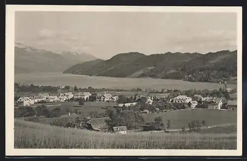 AK Seeboden a. Millstättersee, Teilansicht mit Bergen