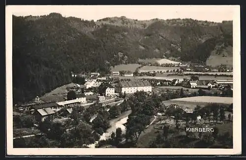 AK Kienberg /Böhmerwald, Ortsansicht mit Fabrik