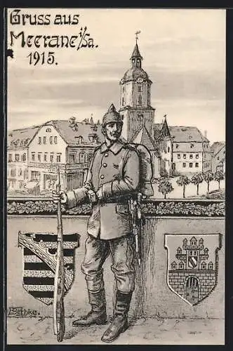 Künstler-AK Meerane i. Sa., Soldat eines sächs. Regiments in Uniform mit Pickelhaube, Marschgepäck und Gewehr am Rathaus
