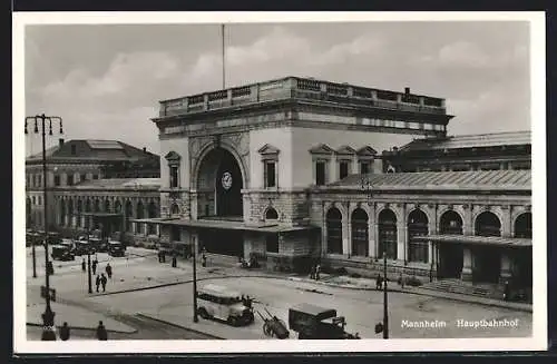 AK Mannheim, Strassenpartie mit Hauptbahnhof