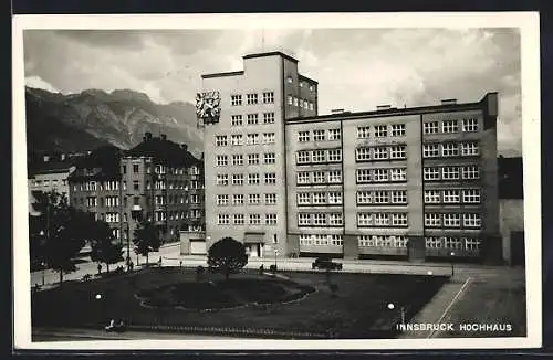 AK Innsbruck, Strassenpartie mit Hochhaus