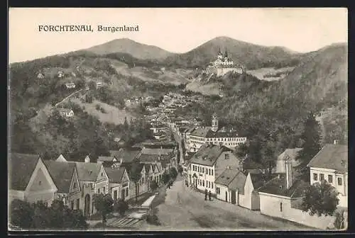 AK Forchtenau, Ortsansicht mit Schloss im Hintergrund