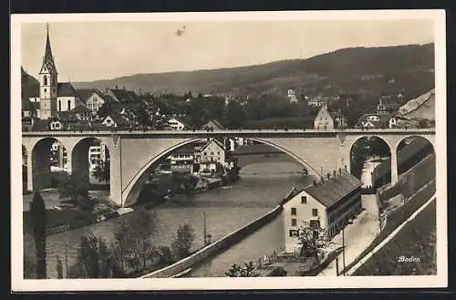 AK Baden, Fussgänger auf der grossen Brücke