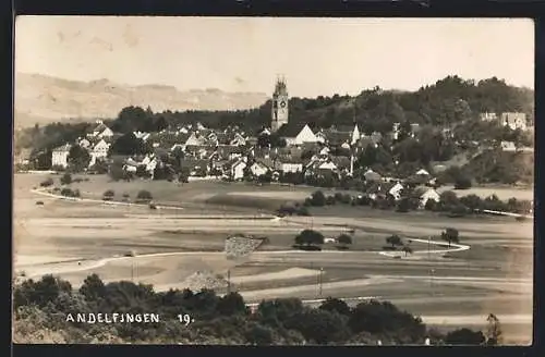 AK Andelfingen, Ortsansicht mit der Kirche aus der Ferne