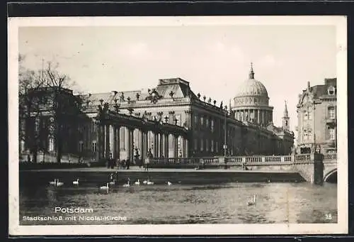 AK Potsdam, Stadtschloss mit Nicolai-Kirche