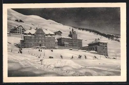 AK Zuoz, Lyceum Alpinum im Winter