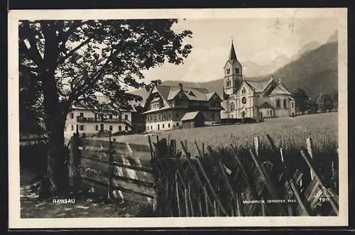 AK Ramsau am Dachstein, Ortspartie mit Kirche