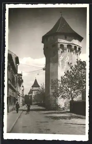 AK Sibiu, Strassenpartie mit Turm