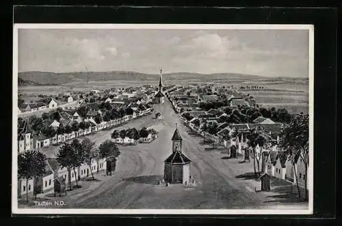 AK Tadten /N.-D., Strassenpartie mit Kapelle