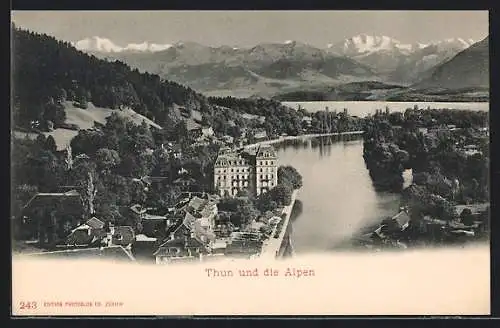 AK Thun, Ortsansicht am Wasser und die Alpen